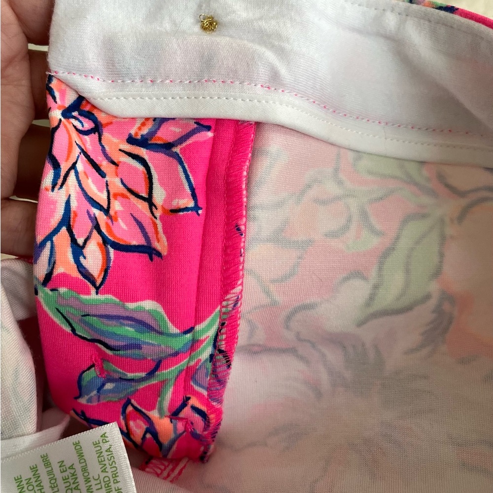 Lilly Pulitzer Pink Floral Scallop Shorts 10 EUC! - Picture 11 of 11